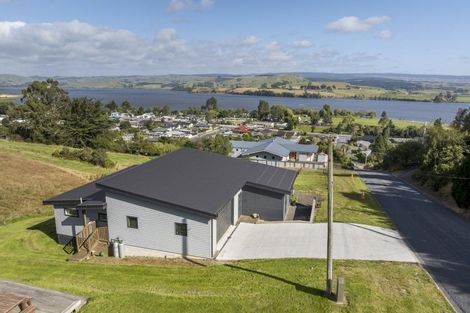 Photo of property in 32 Nore Street, Waihola, Milton, 9073