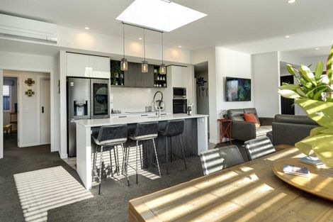 Photo of property in 1 Fraer Street, Cromwell, 9310