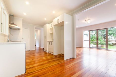 Photo of property in 26 Trojan Crescent, New Lynn, Auckland, 0600
