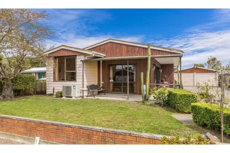 Photo of property in 5 Ourbridge Street, Kainga, Christchurch, 8083