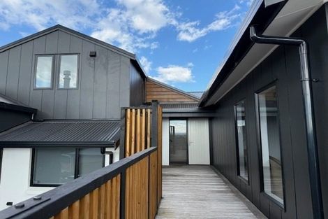 Photo of property in 2 Keam Way, Welcome Bay, Tauranga, 3112