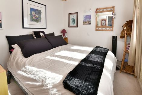 Photo of property in 10 John Road, Stanmore Bay, Whangaparaoa, 0932