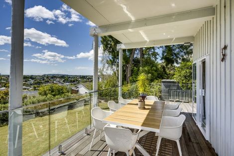 Photo of property in 51 Churchill Drive, Taradale, Napier, 4112