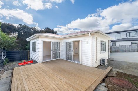 Photo of property in 41 Gosford Drive, Botany Downs, Auckland, 2010