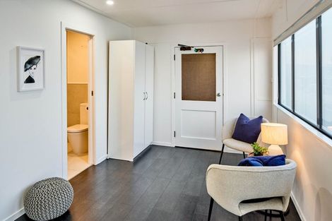 Photo of property in 443 The Esplanade, Island Bay, Wellington, 6023