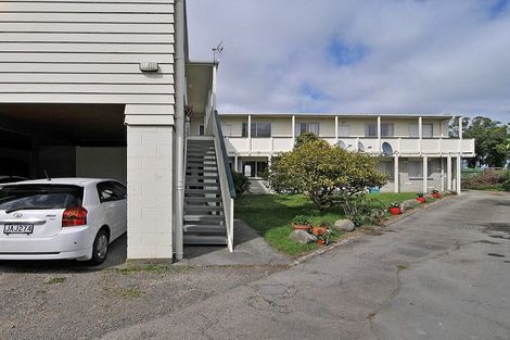 Photo of property in 3/19 Pirie Crescent, Moera, Lower Hutt, 5010