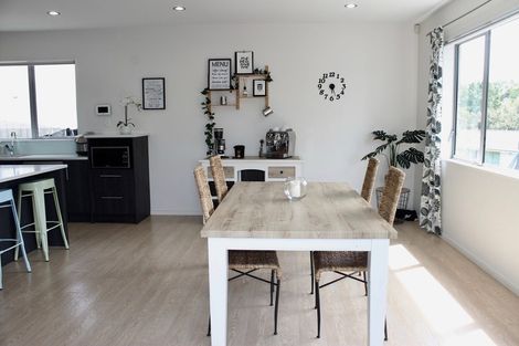 Photo of property in 25a Alexander Avenue, Torbay, Auckland, 0630