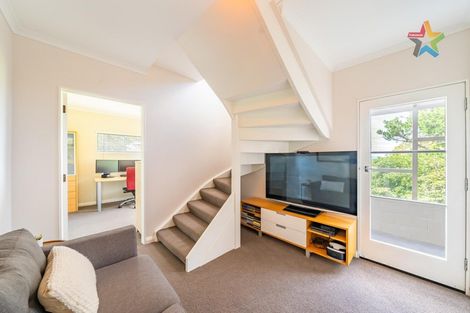 Photo of property in 188 Miromiro Road, Normandale, Lower Hutt, 5010