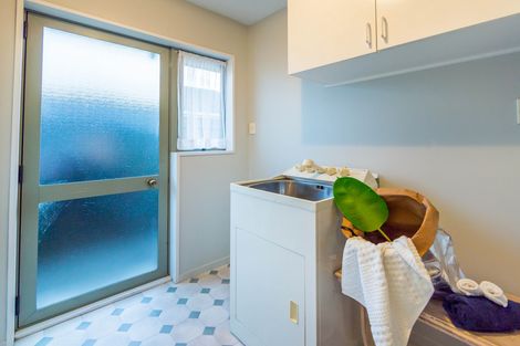 Photo of property in 15 Showgate Avenue, Sockburn, Christchurch, 8042