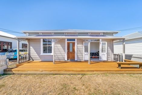 Photo of property in 20 Queen Street, Petone, Lower Hutt, 5012