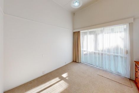 Photo of property in 16 Pirie Street, Palmerston North, 4410