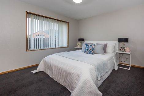 Photo of property in 15 Showgate Avenue, Sockburn, Christchurch, 8042