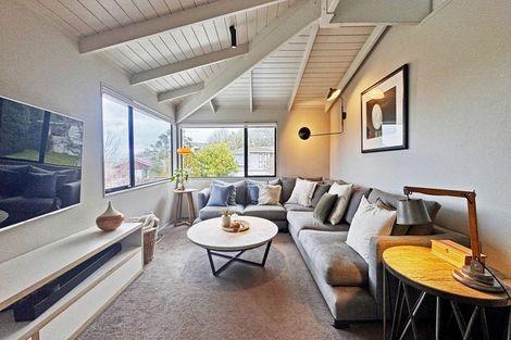 Photo of property in 15 Harper Street, Chatswood, Auckland, 0626