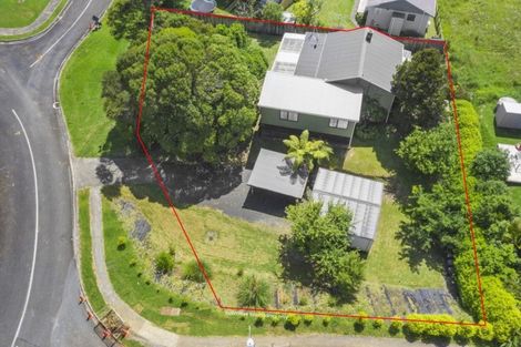 Photo of property in 43 Lorenzen Bay Road, Raglan, 3225