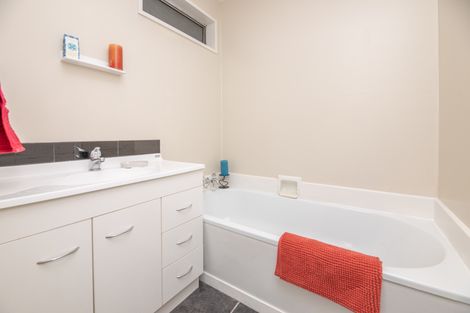 Photo of property in 41 Oldwood Street, Bishopdale, Christchurch, 8053