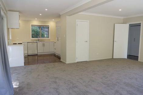 Photo of property in 102u4 Chester Road, Tawa, Wellington, 5028