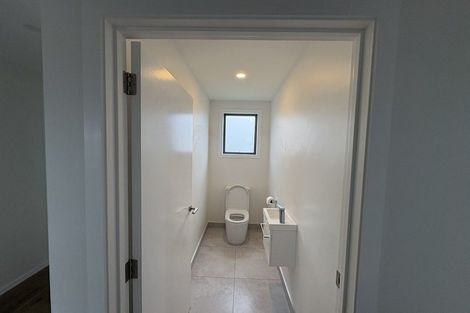 Photo of property in 115 Wairau Road, Oakura, 4314