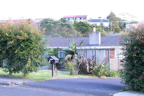 Photo of property in 94 Pah Road, Cockle Bay, Auckland, 2014