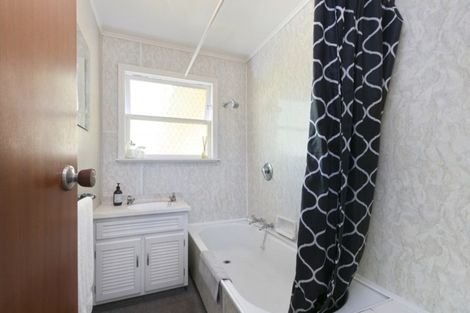 Photo of property in 30b Isabel Grove, Wainuiomata, Lower Hutt, 5014