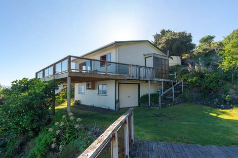 Photo of property in 22 Seaview Avenue, Cape Palliser, Pirinoa, 5772