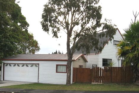 Photo of property in 45 Fitzherbert Avenue, West Harbour, Auckland, 0618