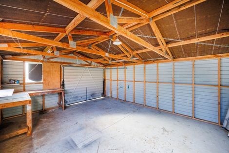 Photo of property in 41 Acacia Street, Kelvin Grove, Palmerston North, 4414