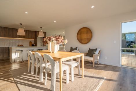 Photo of property in 76 Wai-iti Terrace, Bryndwr, Christchurch, 8052