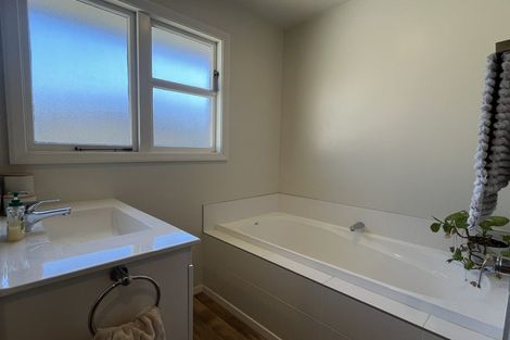 Photo of property in 382 Ilam Road, Bryndwr, Christchurch, 8053
