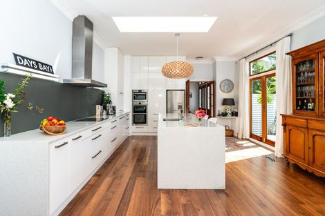 Photo of property in 79 Cashmere Avenue, Khandallah, Wellington, 6035