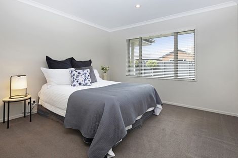 Photo of property in 42 Westpark Drive, Burnside, Christchurch, 8053