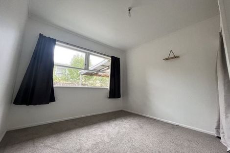 Photo of property in 52 Stottholm Road, Titirangi, Auckland, 0604