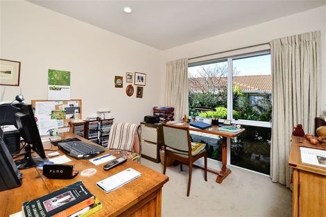 Photo of property in 22 Suncrest Drive, West Harbour, Auckland, 0618