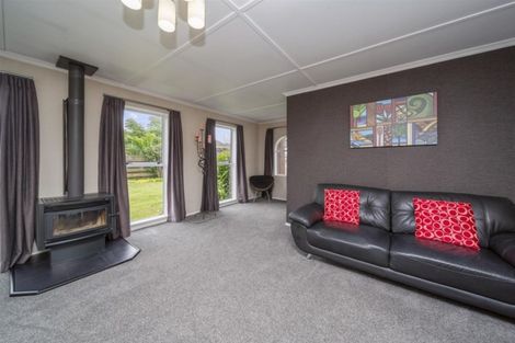 Photo of property in 11 Matai Place, Hawera, 4610