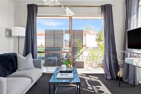 Photo of property in 6/14 Thornton Road, Cambridge, 3434