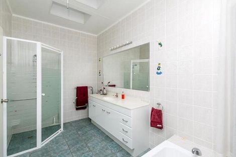 Photo of property in 16b Motukari Place, Onaero, Waitara, 4383