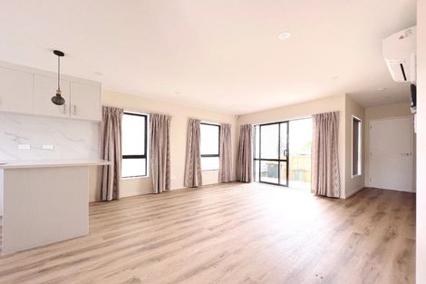 Photo of property in 367c Don Buck Road, Massey, Auckland, 0614