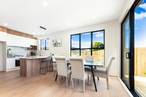 Photo of property in 7a Hewlett Road, Massey, Auckland, 0614