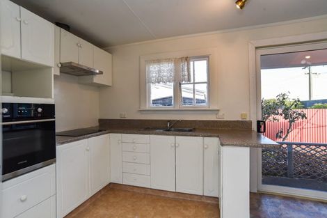 Photo of property in 168 Macandrew Road, South Dunedin, Dunedin, 9012