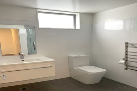 Photo of property in 352 Queens Drive, Lyall Bay, Wellington, 6022