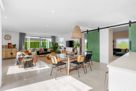 Photo of property in 77 Alan Livingston Drive, Cambridge, 3434