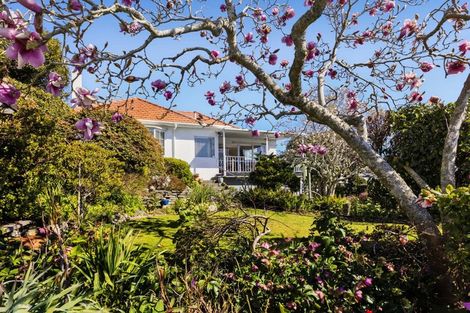 Photo of property in 32 Queens Road, Glen Avon, New Plymouth, 4312