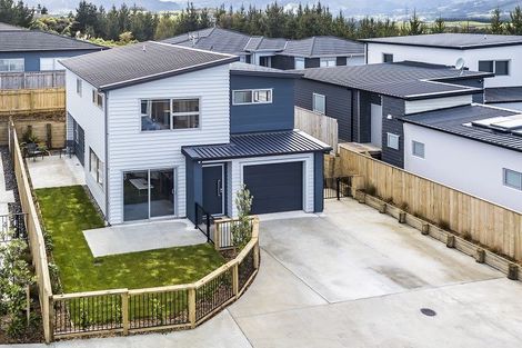 Photo of property in 90c/2 Endeavour Drive, Whitby, Porirua, 5024