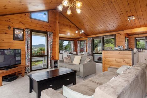 Photo of property in 11 Keam Way, Welcome Bay, Tauranga, 3112