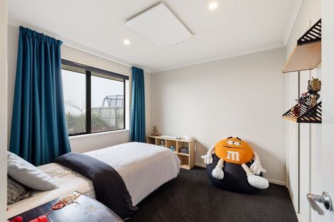 Photo of property in 5 Catchpole Place, Woodend, 7610