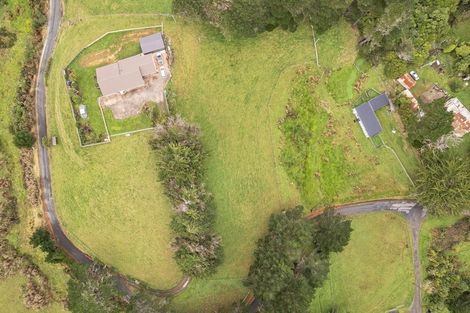 Photo of property in 41 Lincolnshire Road, Horokiwi, Wellington, 5016