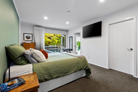 Photo of property in 74 Duncansby Road, Stanmore Bay, Whangaparaoa, 0932
