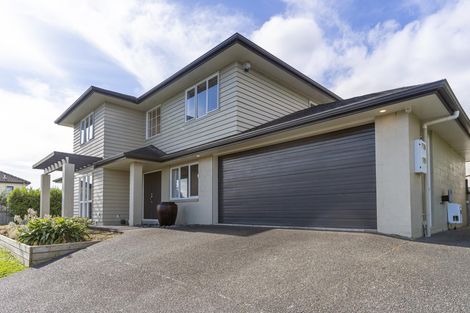Photo of property in 51 Kittiwake Drive, Schnapper Rock, Auckland, 0632
