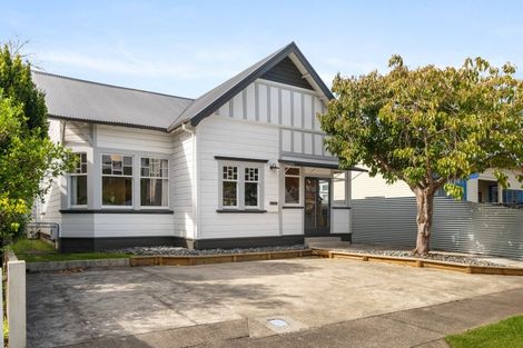 Photo of property in 295 Aberdeen Road, Gisborne, 4010