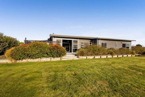 Photo of property in 484 Turuturu Road, Hawera, 4674