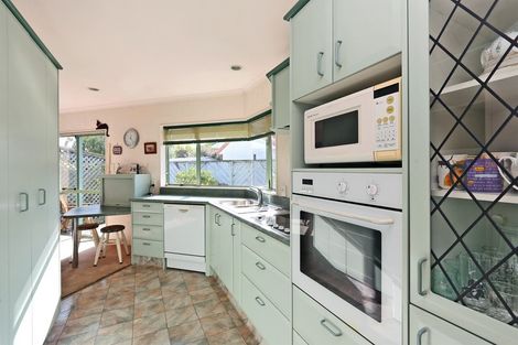 Photo of property in 17b Moeller Street, Taradale, Napier, 4112